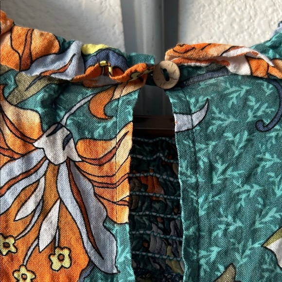 BUCKETLIST Floral Green and Orange Blouse size M - Picture 5 of 6